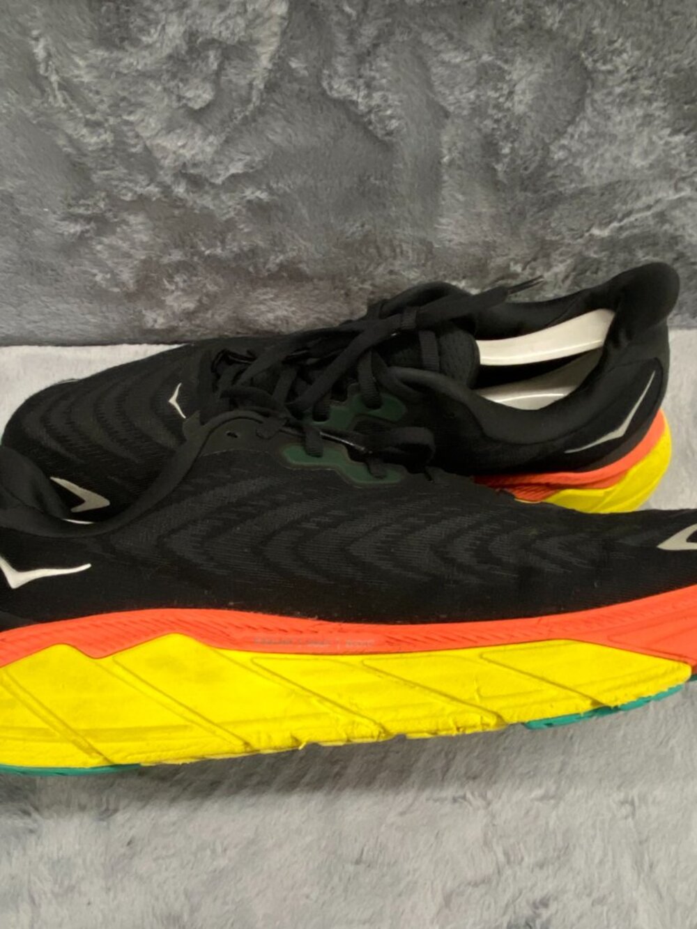 Hoka Arahi 6 Mens SIze 11 D Running Gym Casual Sneakers Black Orange Yellow - Picture 6 of 12